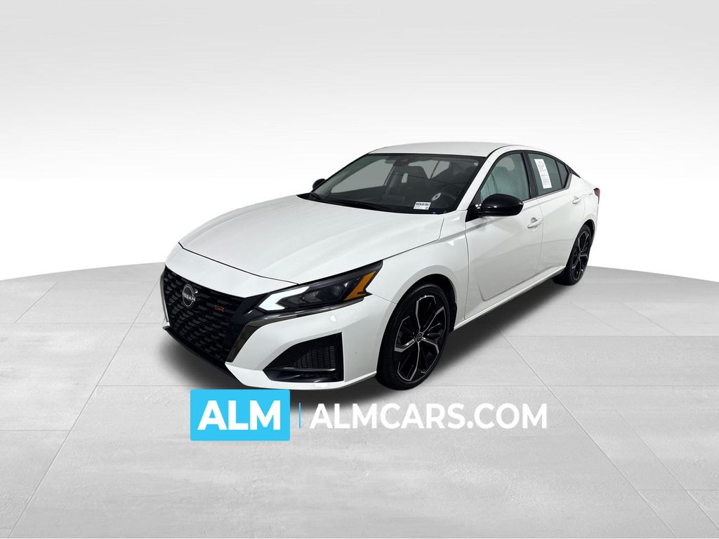 2025 Nissan Altima 2.5 SR