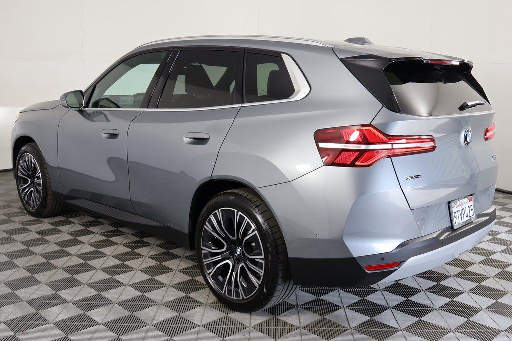 Thumbnail: 2025 BMW X3 - 6