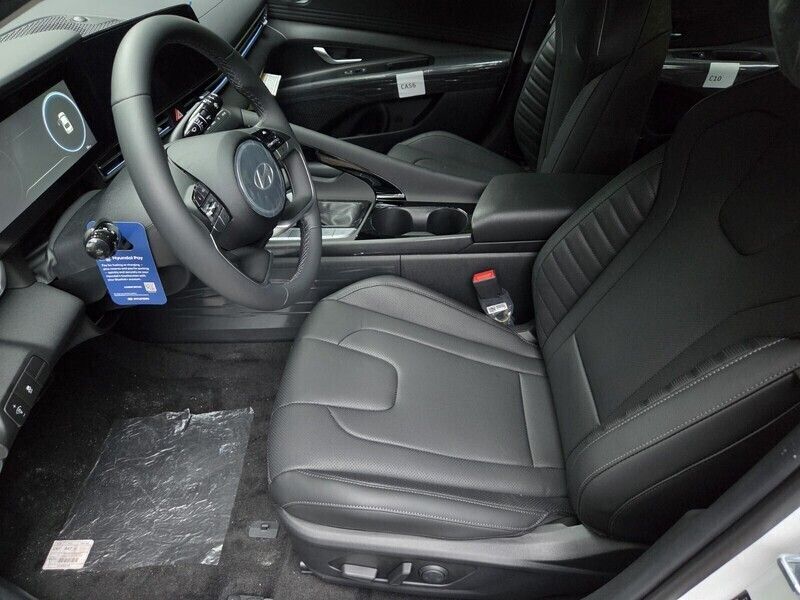 2026 Hyundai Elantra - $27,620