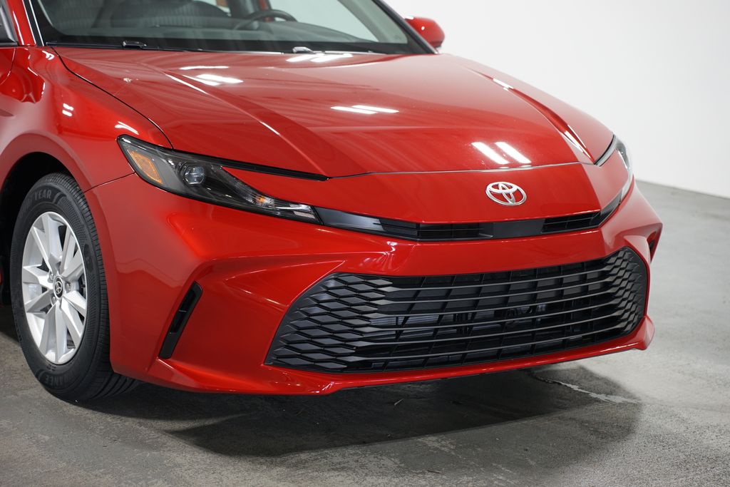 Thumbnail: 2025 Toyota Camry - 4