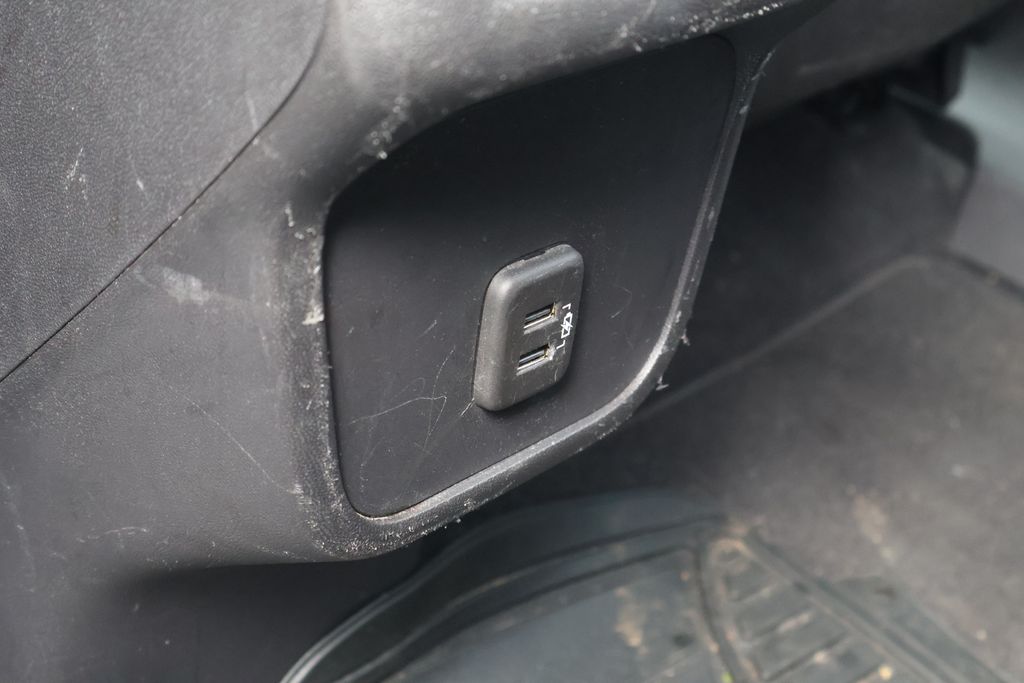 Thumbnail: 2018 Chevrolet Equinox - 31