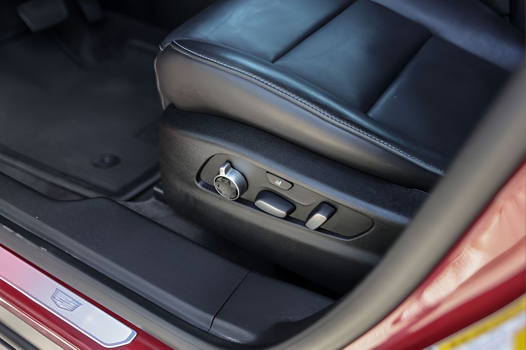 Used 2019 Red Cadillac Premium Luxury image 8
