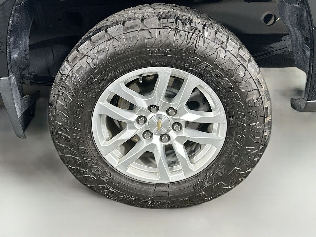 Used 2021 Black Chevrolet LT image 34