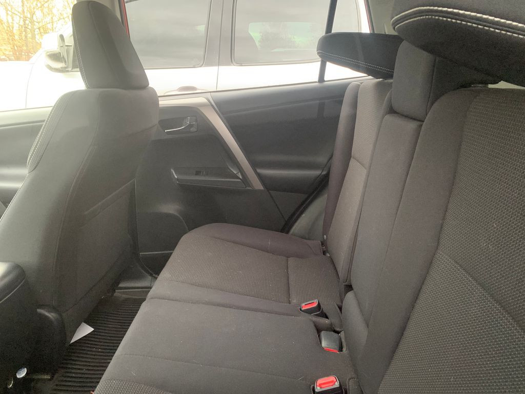 Thumbnail: 2016 Toyota RAV4 - 6