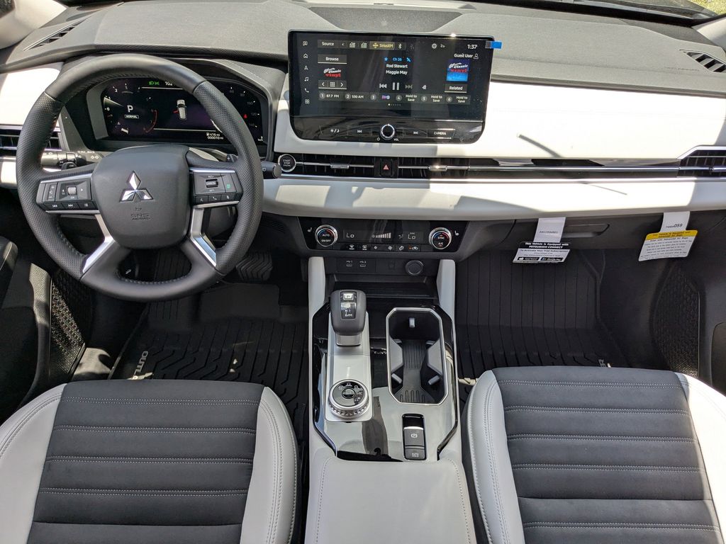 New 2025 Mitsubishi Outlander SUV