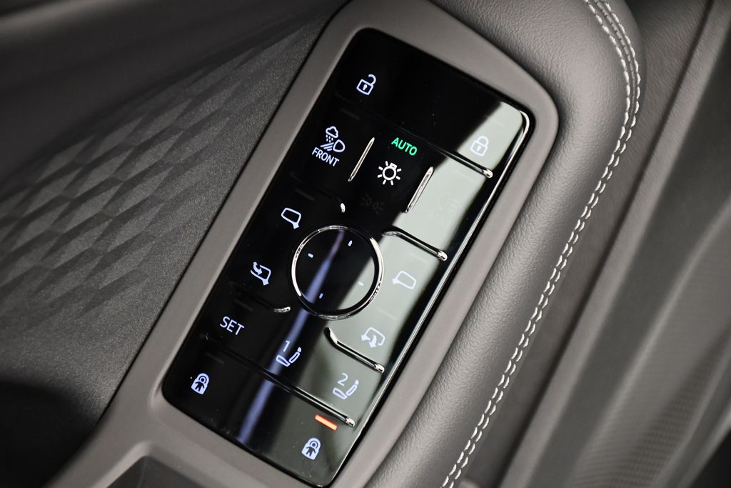 Thumbnail: 2025 Audi A5 - 32