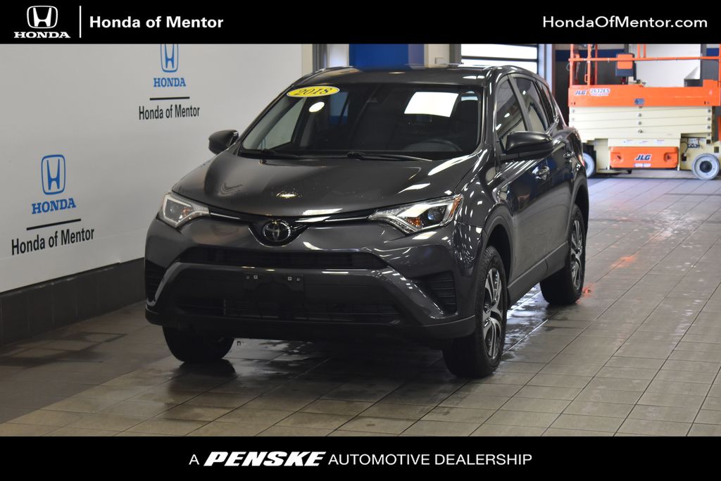 Thumbnail: 2018 Toyota RAV4 - 1