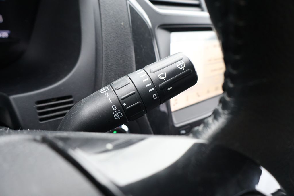 Thumbnail: 2019 Ford Explorer - 21