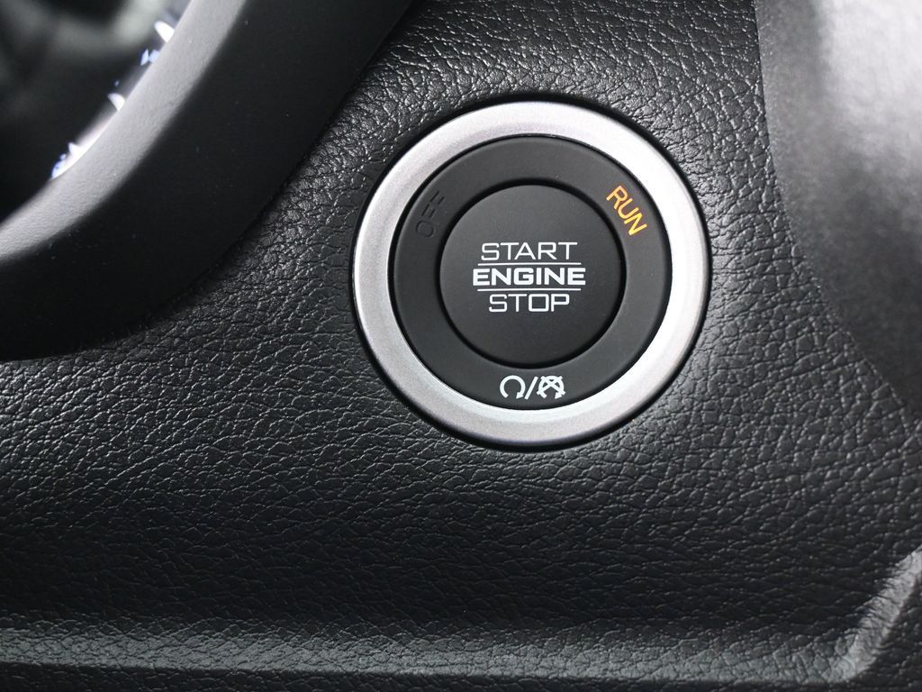 New 2026 Bright White Clearcoat Ram Tradesman image 24