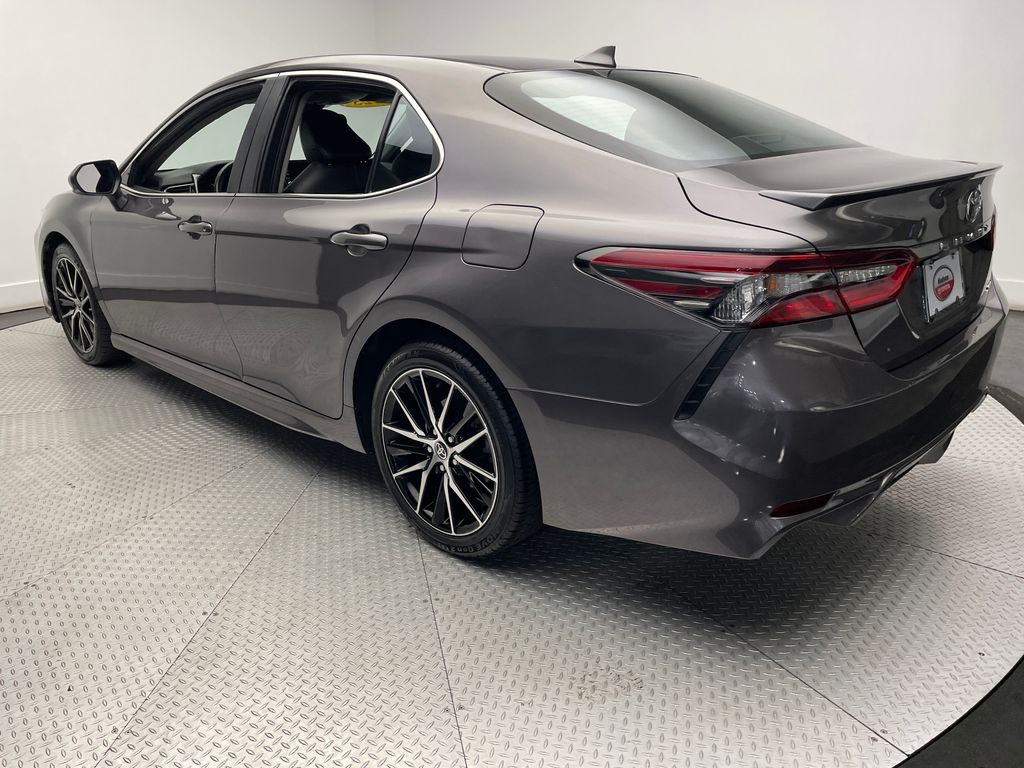 2023 Toyota Camry SE 7