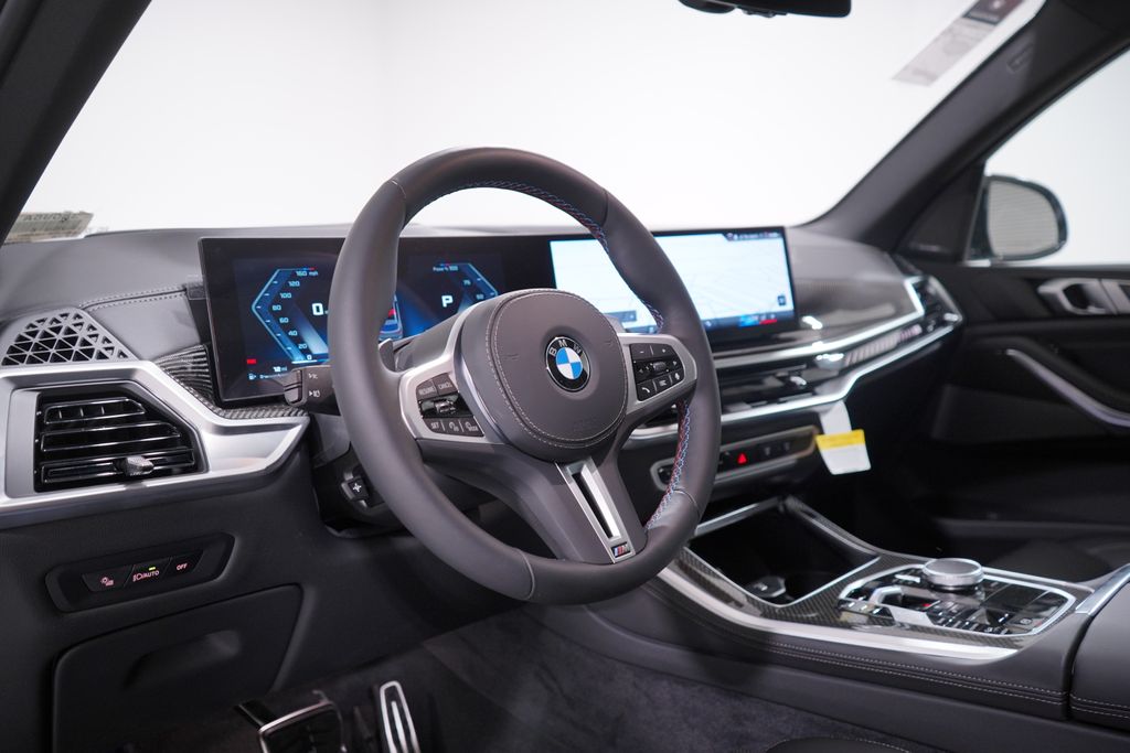 2025 BMW X5 M60i 6