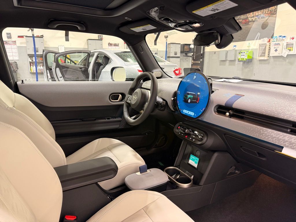 Thumbnail: 2026 MINI Cooper - 22