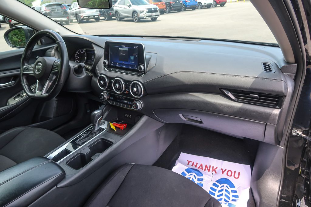 2023 Nissan Sentra SV Xtronic CVT