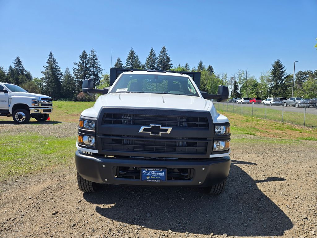 2024 Chevrolet Silverado 5500HD Work Truck photo 2