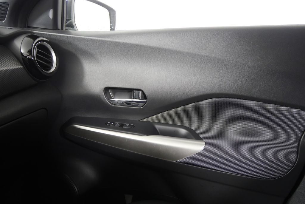 Thumbnail: 2020 Nissan Kicks - 21