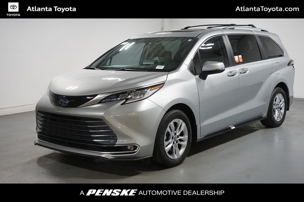 Thumbnail: 2023 Toyota Sienna - 1