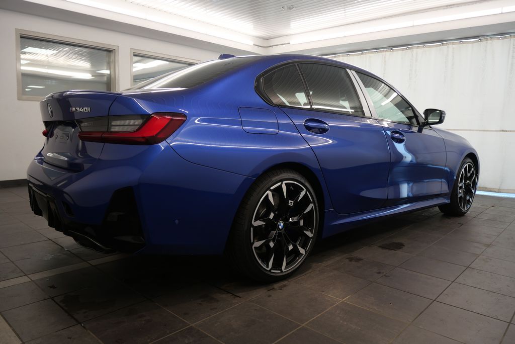 2025 BMW 3 Series M340i 7