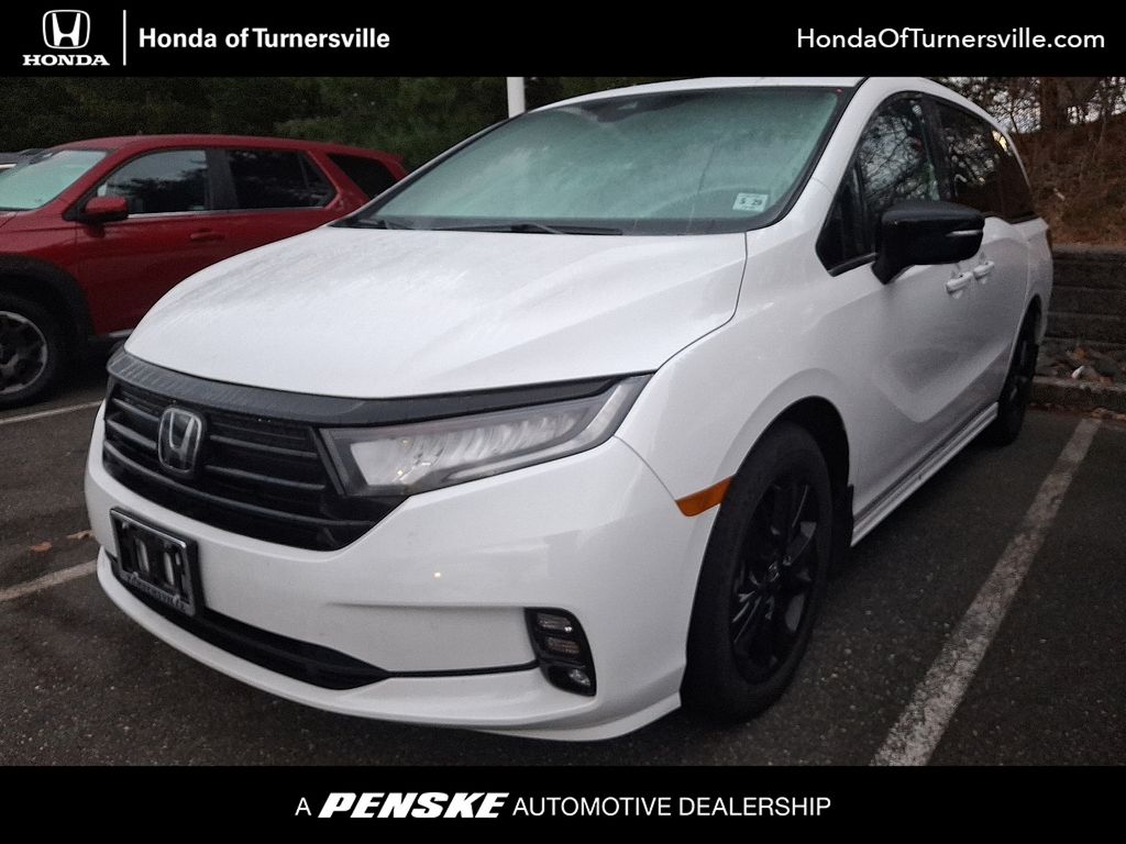 2024 Honda Odyssey SPORT's photo