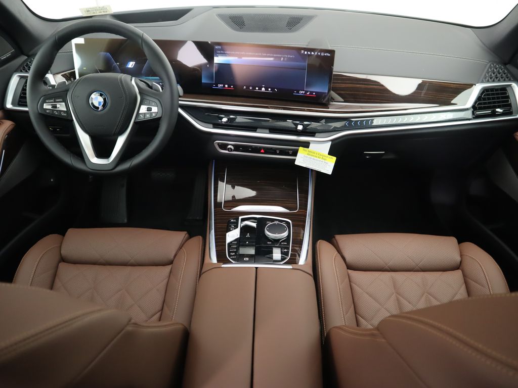 Thumbnail: 2026 BMW X5 - 13