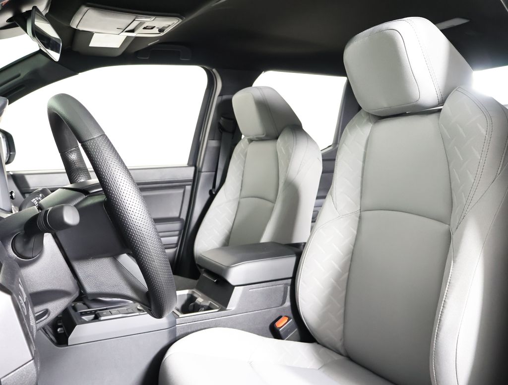 2025 Toyota Tacoma SR5 Double Cab photo 6