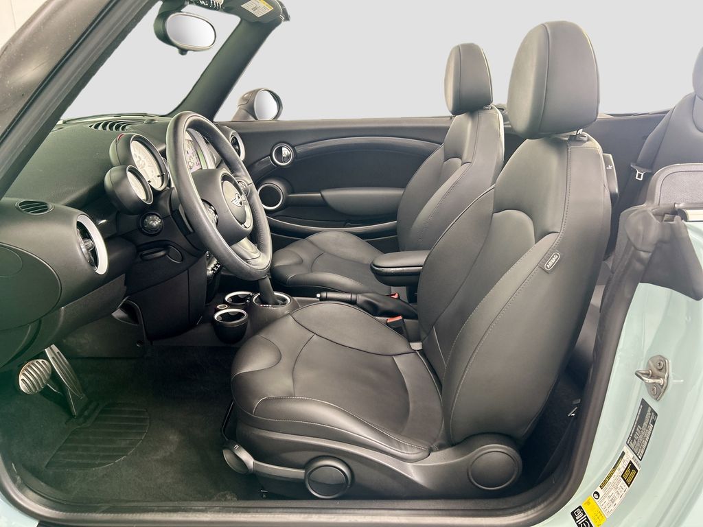 Thumbnail: 2014 MINI Cooper - 15