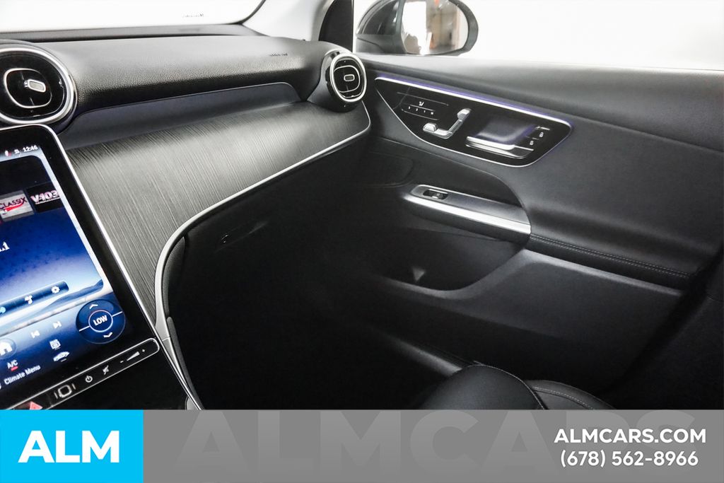 Used 2026 Black Mercedes-Benz GLC 350e image 41