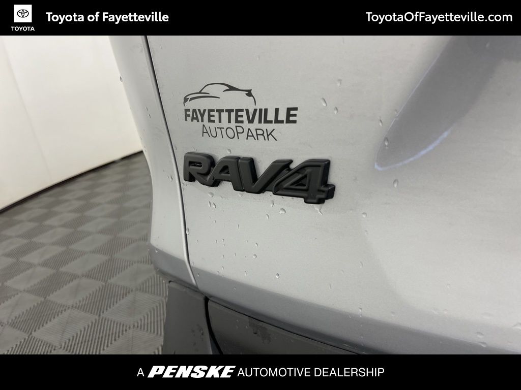 2025 Toyota RAV4 XLE Premium 3