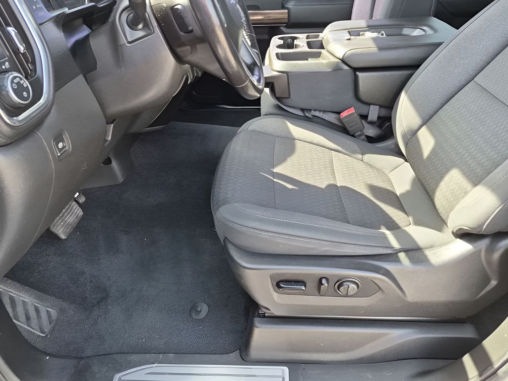 Used 2020 White Chevrolet LT image 31