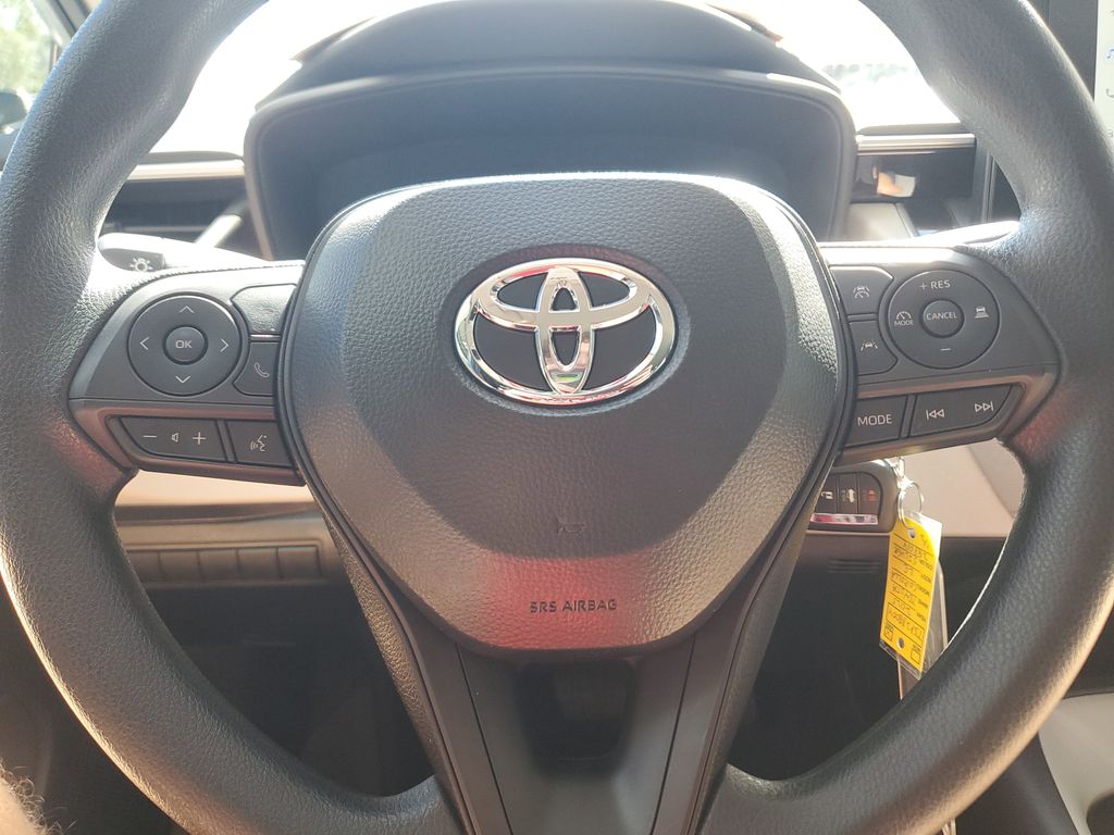 2025 Toyota Corolla LE photo 17