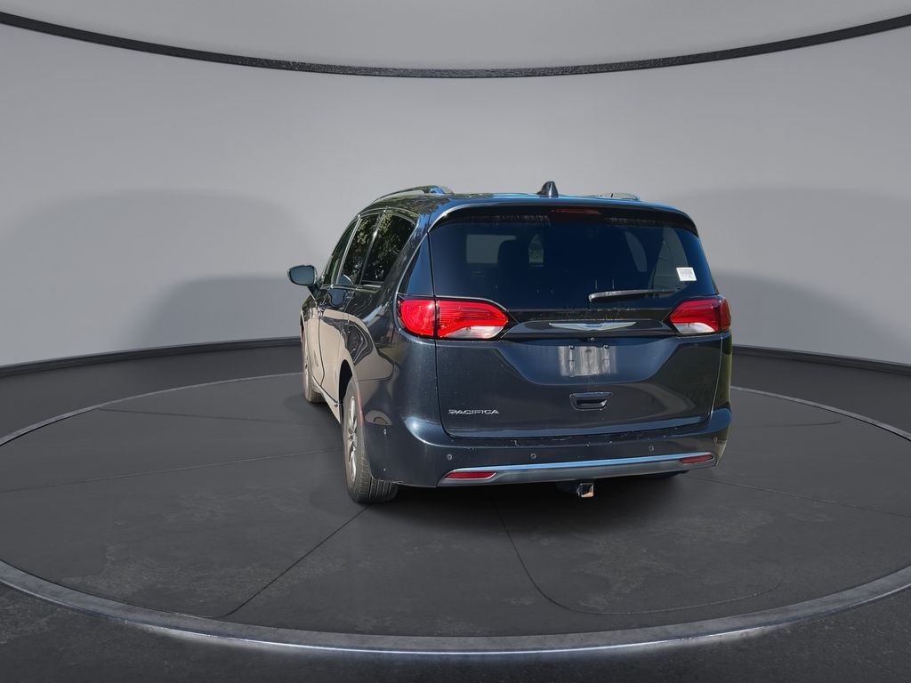 Thumbnail: 2019 Chrysler Pacifica - 7