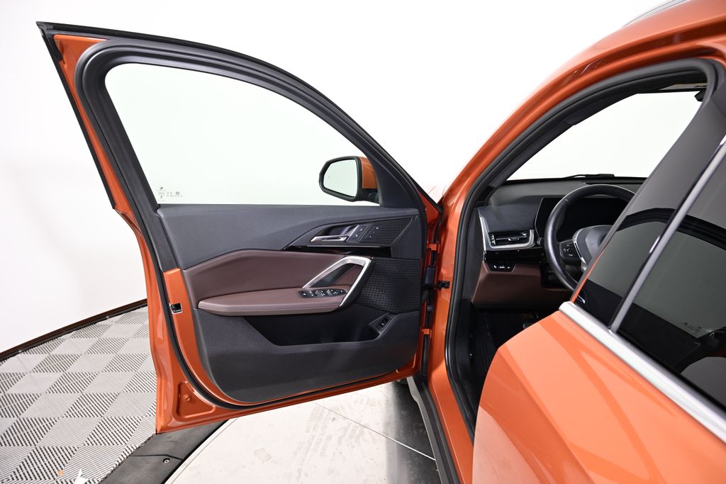 Thumbnail: 2023 BMW X1 - 21