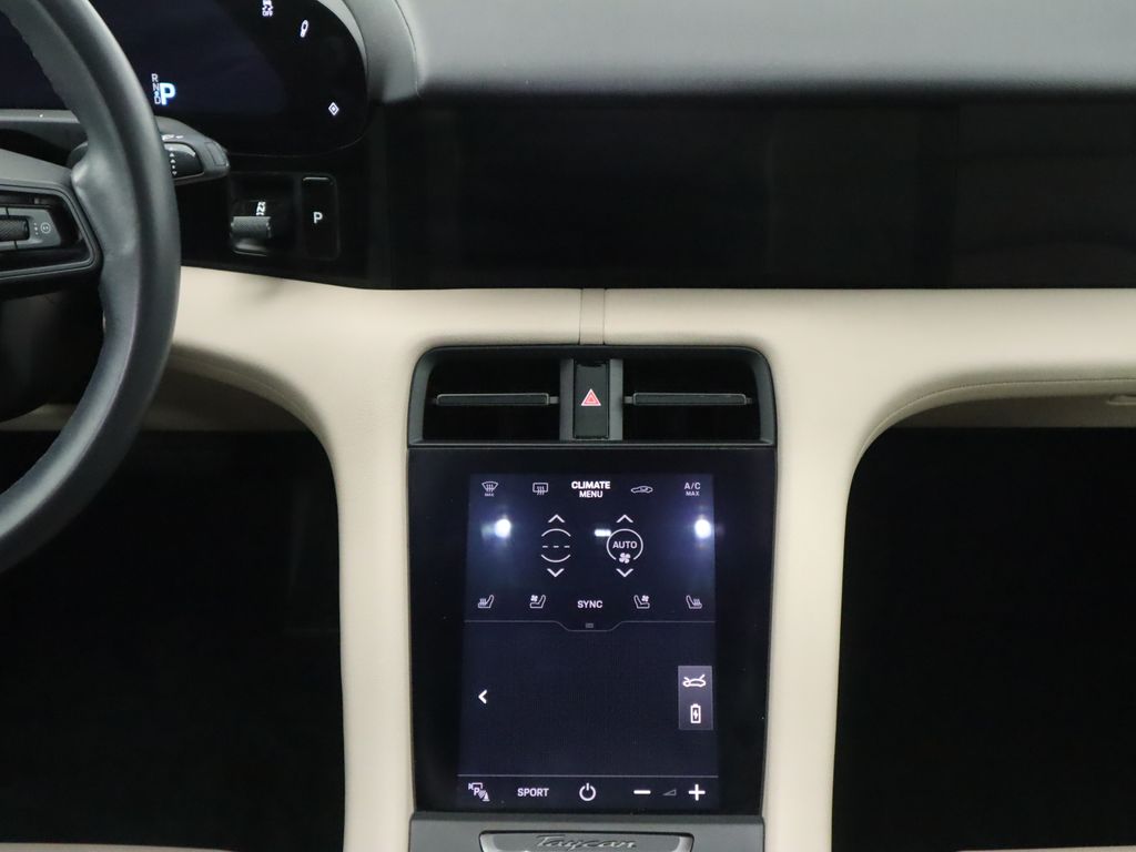 Thumbnail: 2021 Porsche Taycan - 14