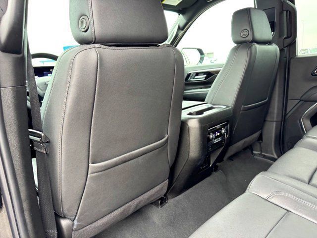 Used Car 2025 Chevrolet Suburban  Z71 For Sale Under $70,000 In Austin, Texas