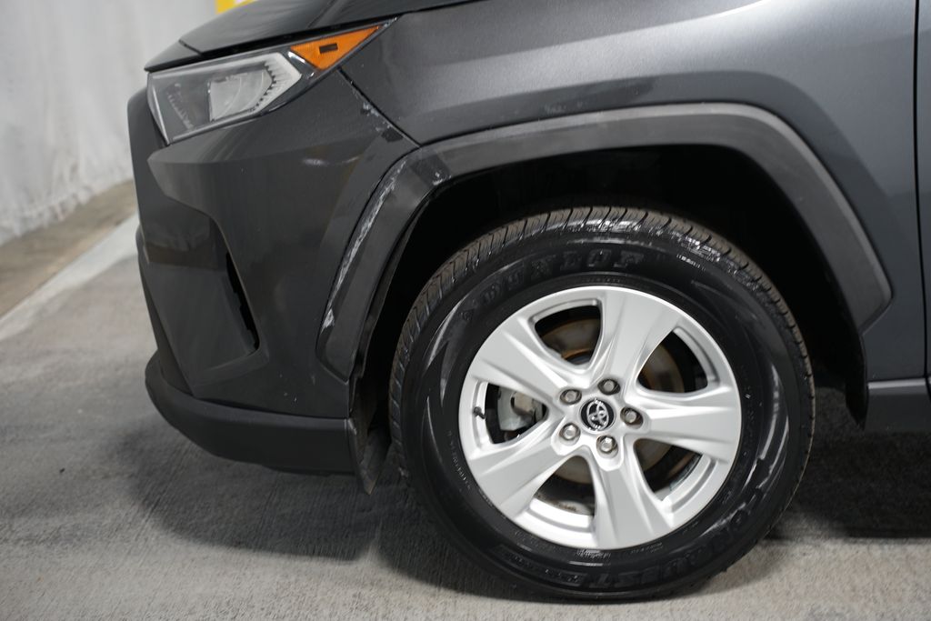 2021 Toyota RAV4 XLE 5
