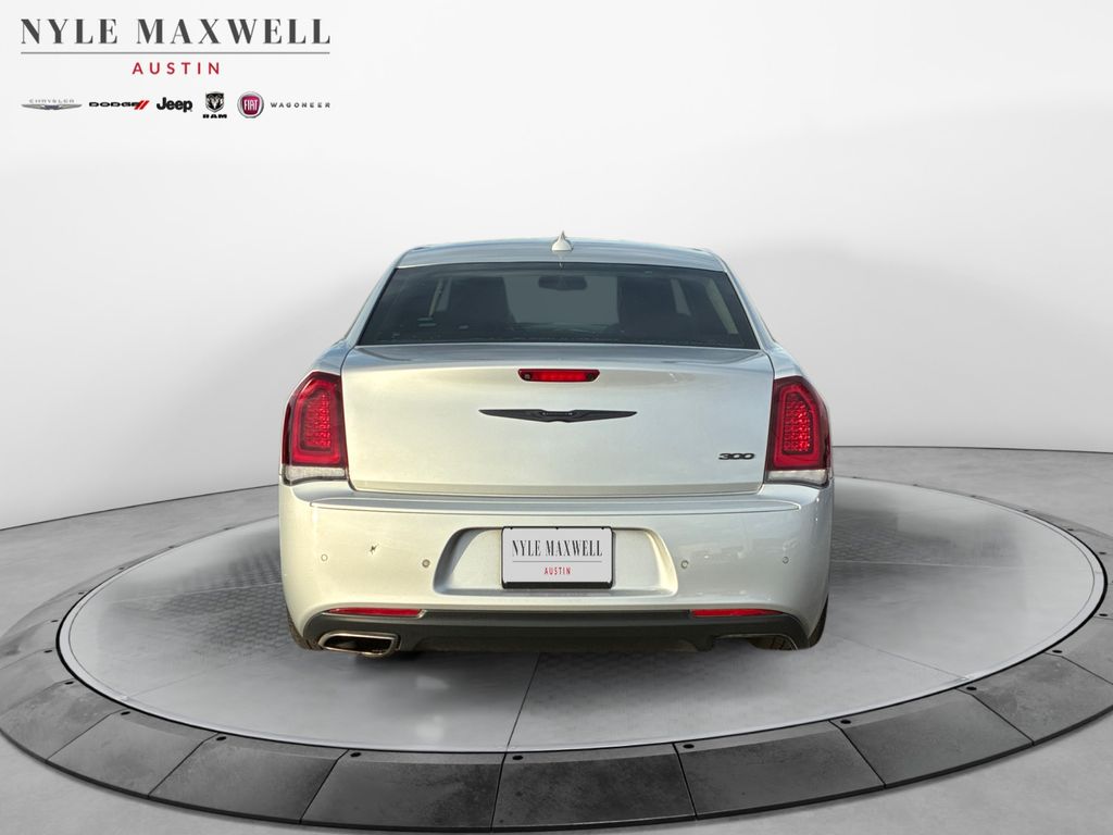 Used Car 2021 Chrysler 300  Touring For Sale Under $20,000 In Austin, Texas