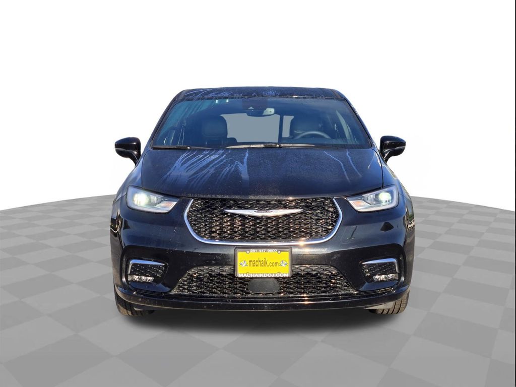 2025 Chrysler Pacifica Select - 1