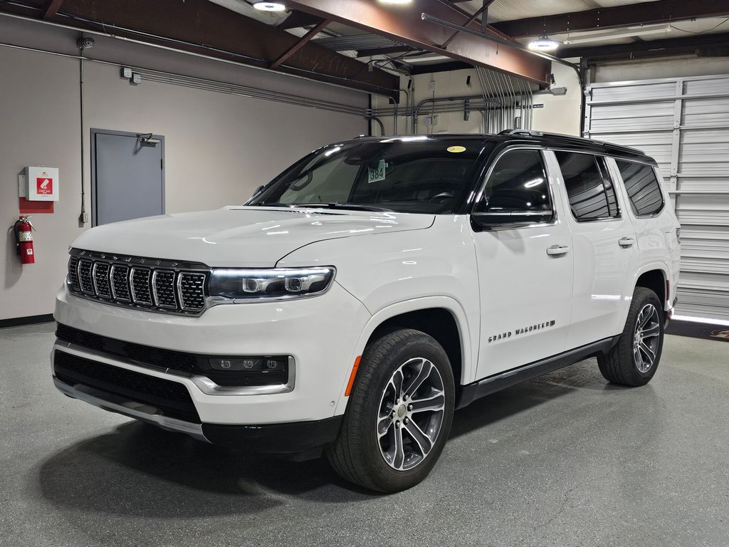 Used 2023 White Jeep Base image 3