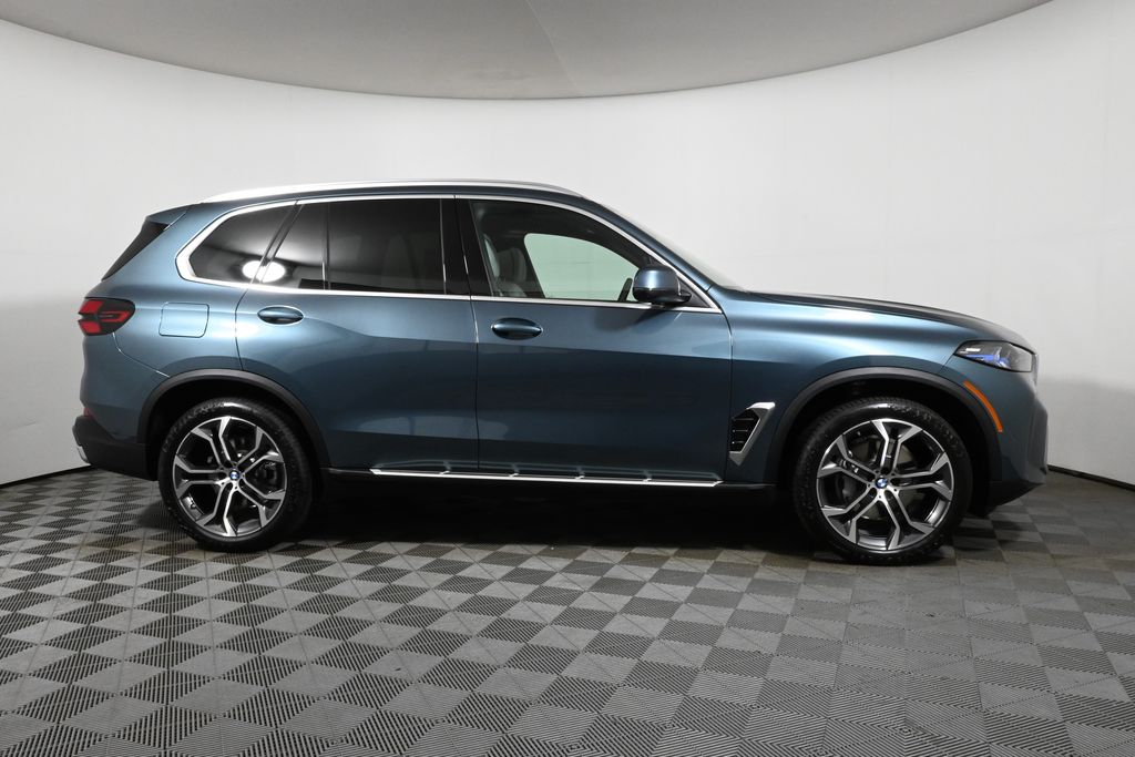 Thumbnail: 2026 BMW X5 - 8