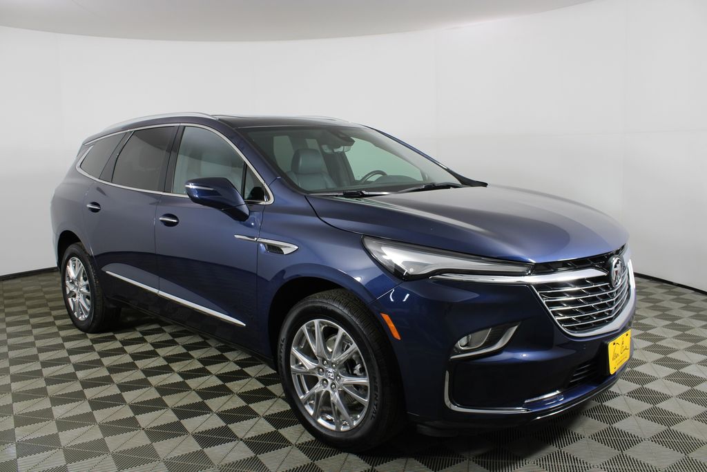 2023 Buick Enclave Essence AWD