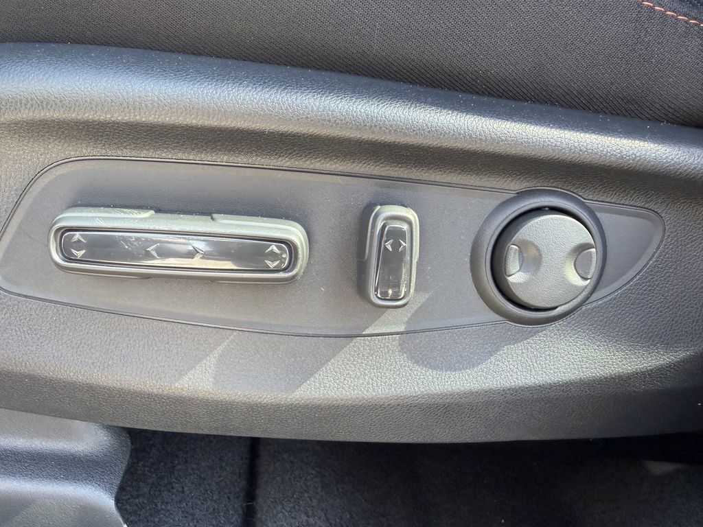 new 2026 Honda CR-V Hybrid car, priced at $37,532