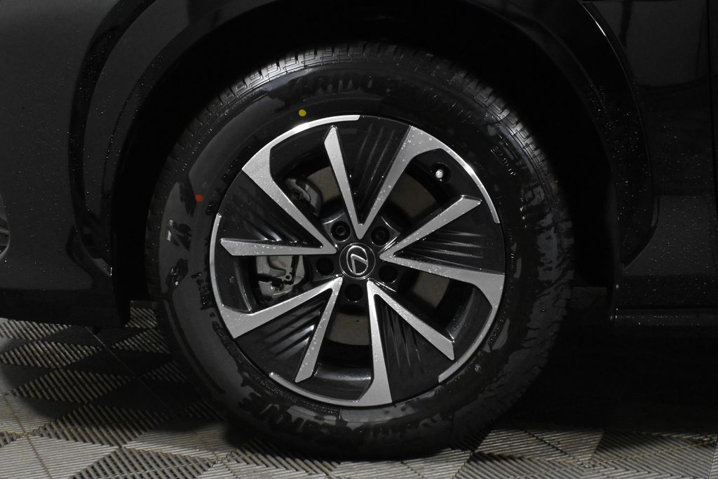 2025 Lexus RZ  12