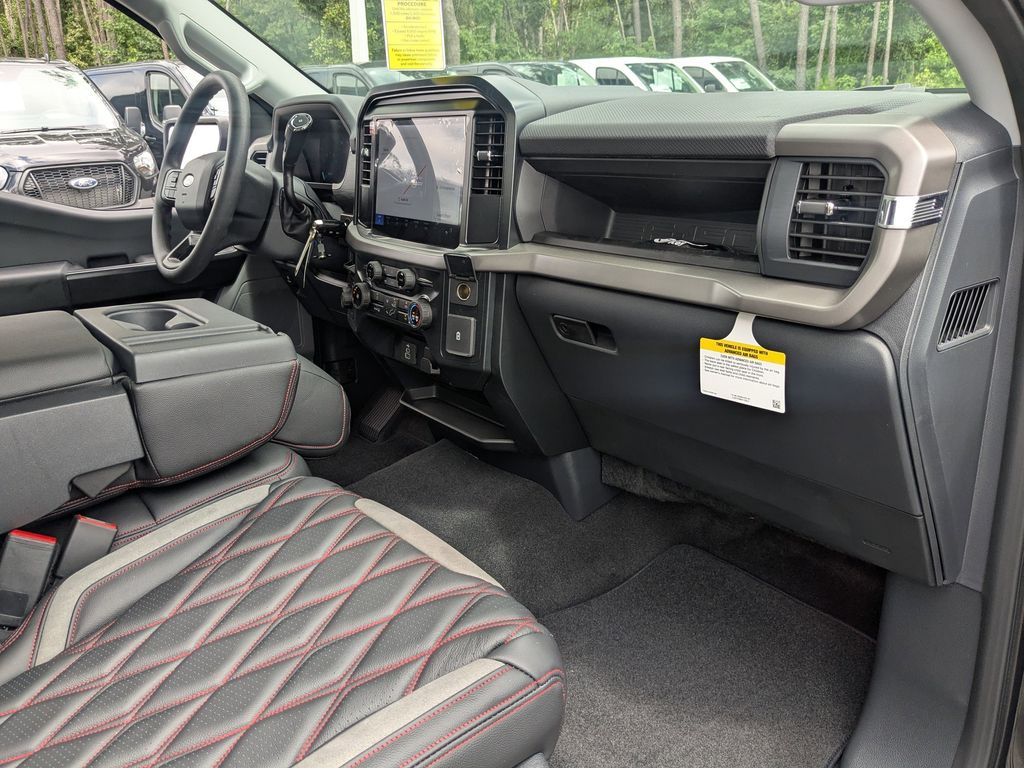 2025 Ford F-150 Black Widow