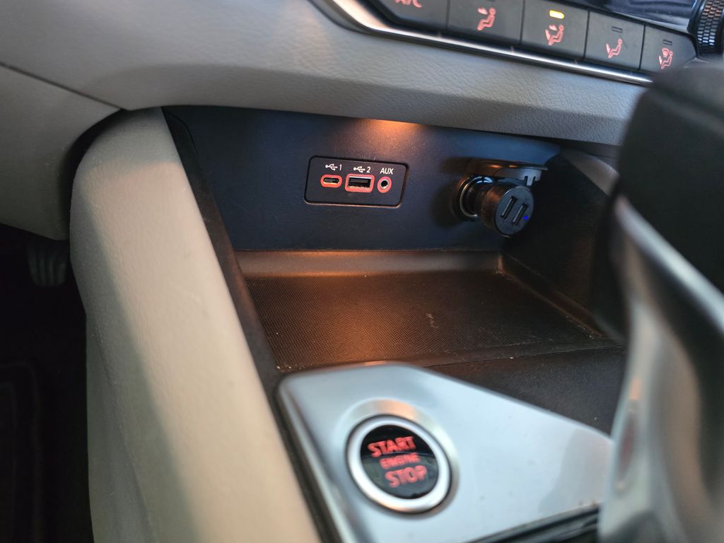 Thumbnail: 2019 Nissan Altima - 18