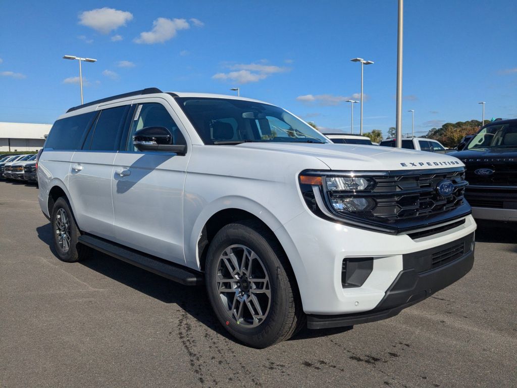 2025 Ford Expedition Active MAX
