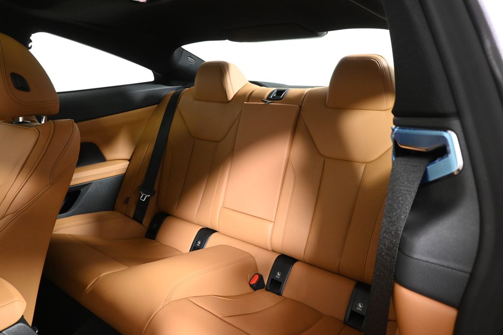 Thumbnail: 2027 BMW 4 Series - 4