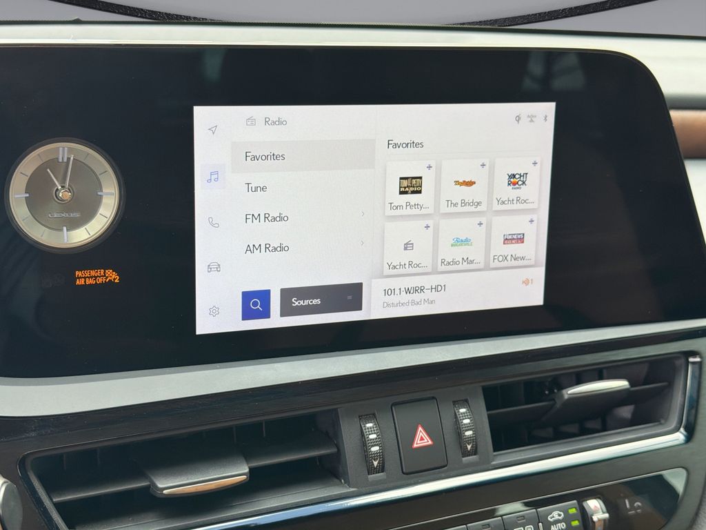 Thumbnail: 2024 Lexus ES - 23