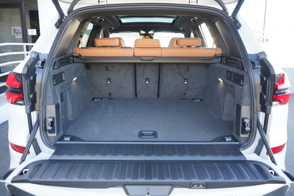 Thumbnail: 2026 BMW X5 - 20