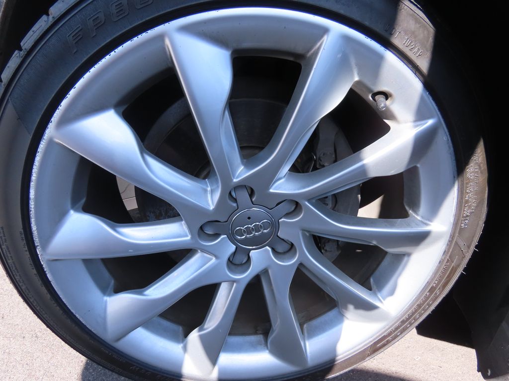 Thumbnail: 2013 Audi A4 - 9