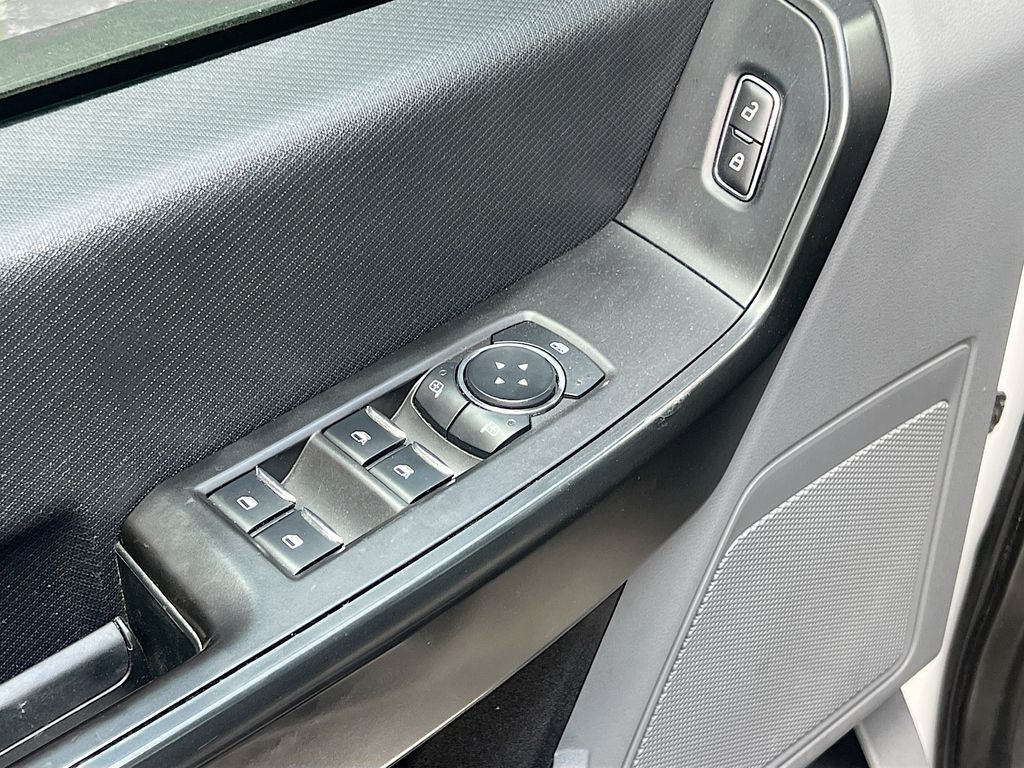 Used 2023 White Ford XL image 17