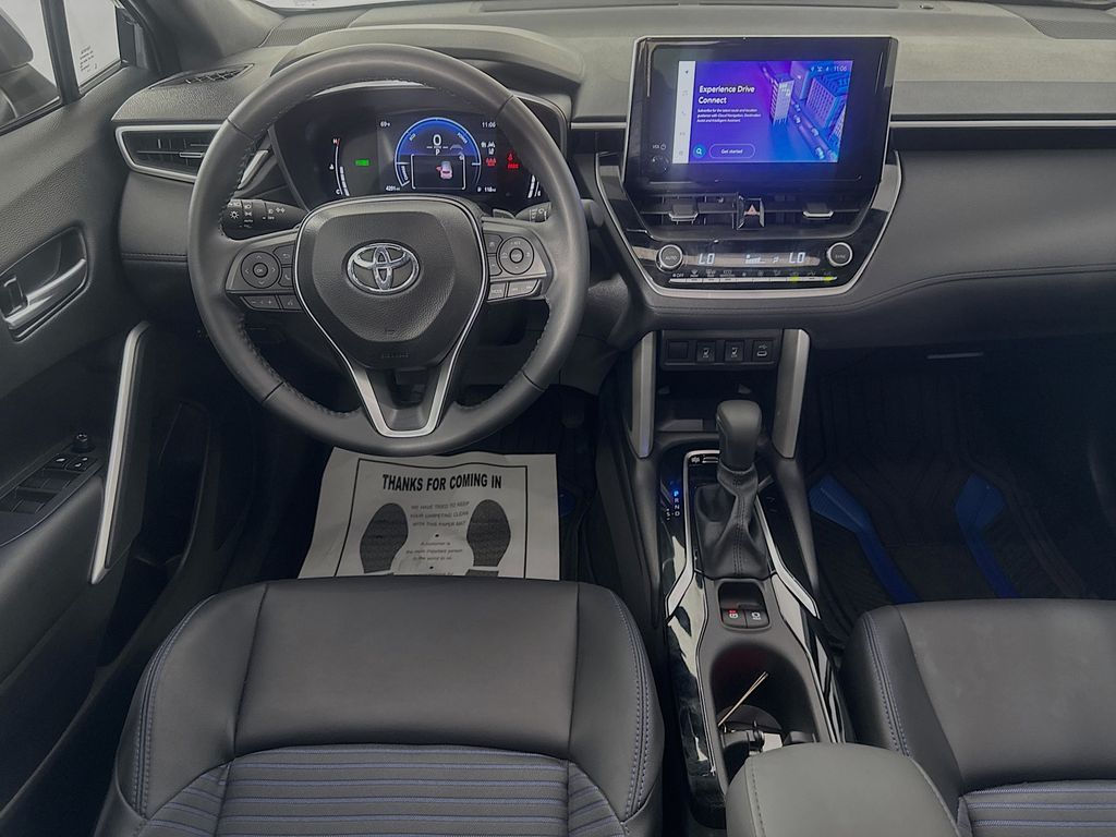 Used Car 2024 Toyota Corolla Cross  Hybrid Xse For Sale Under $35,000 In Austin, Texas